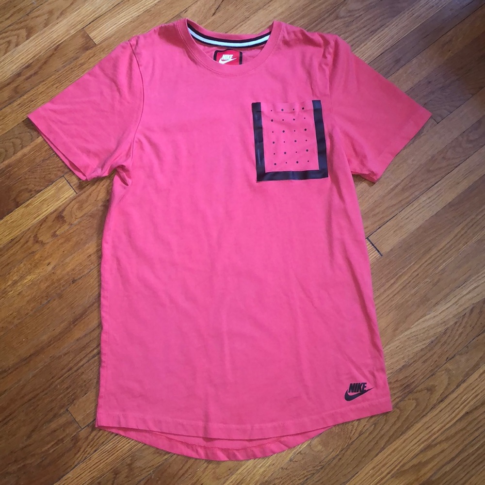 Nike Short Sleeve Tee